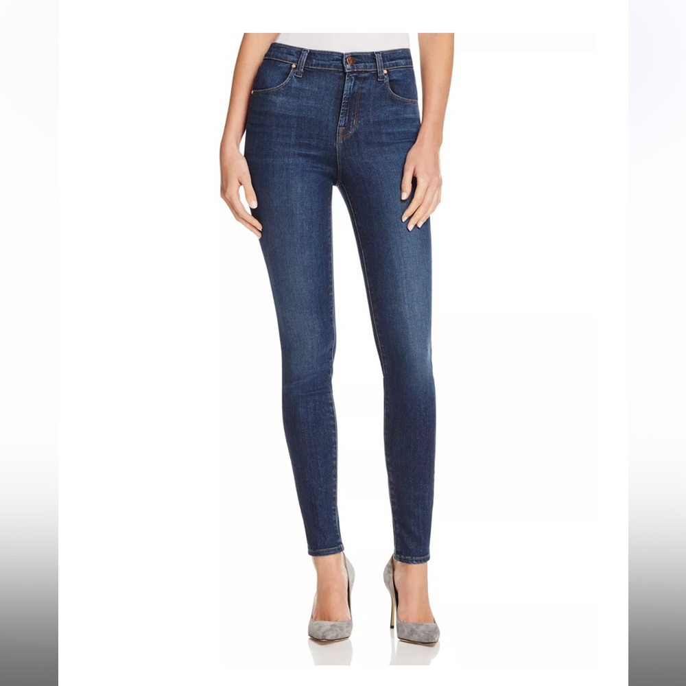 J Brand Maria skinny jeans size 28. high rise. Dark blue wash. Good condition.